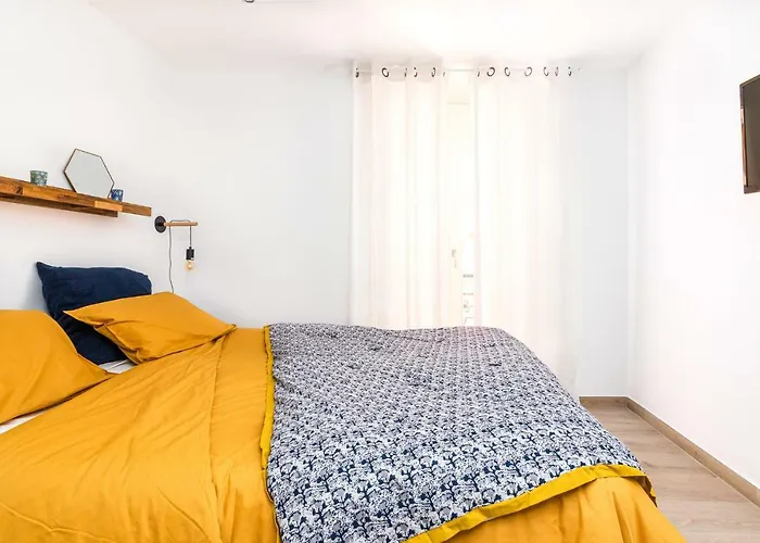 Cosy Basilique דירה מנטון